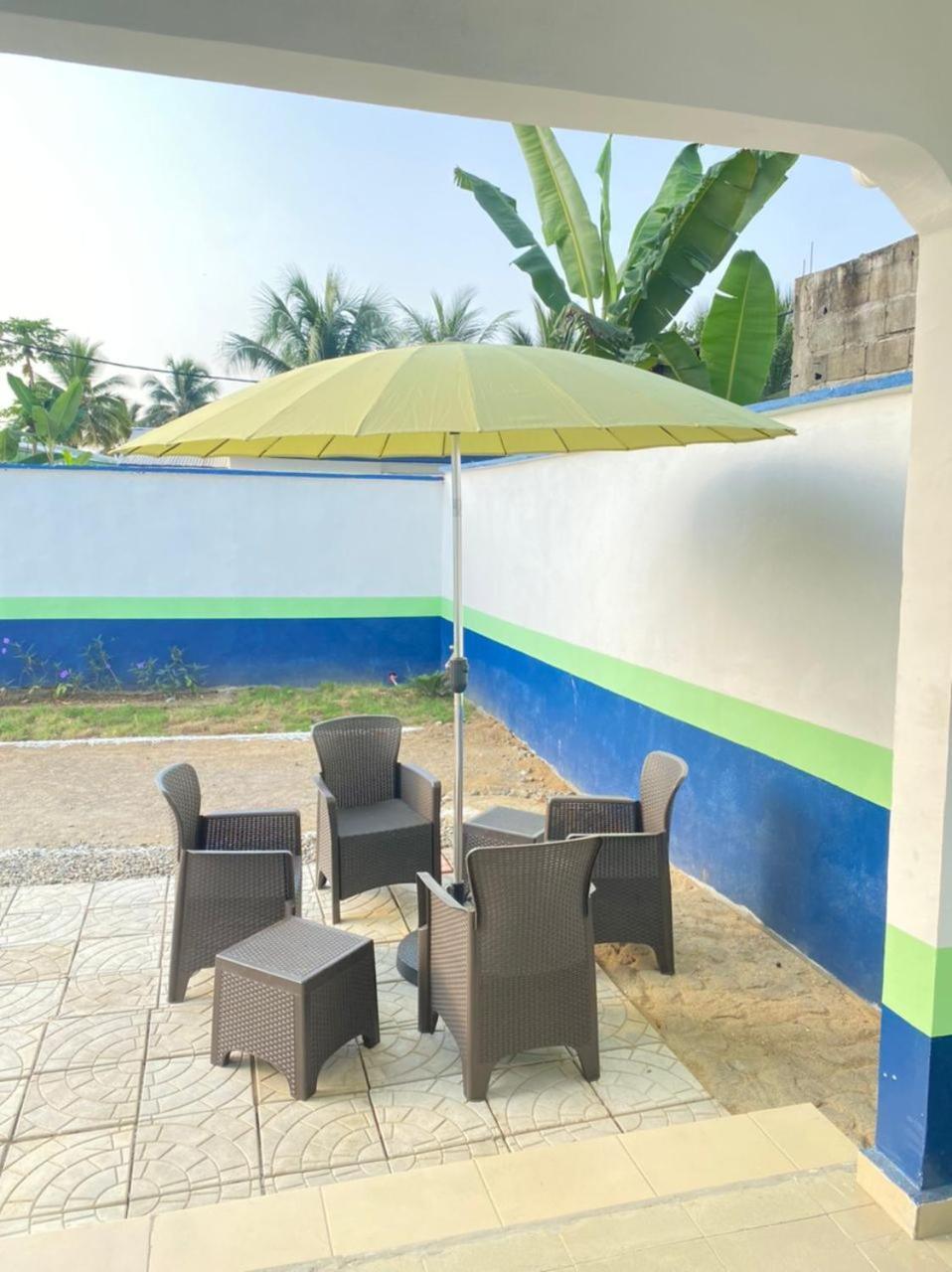 Residence Callens Kribi Buitenkant foto